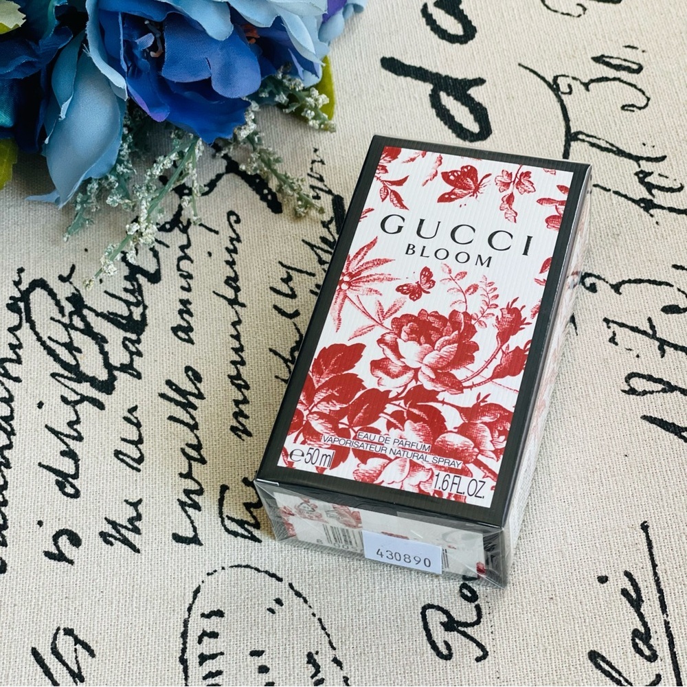 NWT Gucci Bloom Eau de Parfum 1.6 Fl Oz - Picture 5 of 8